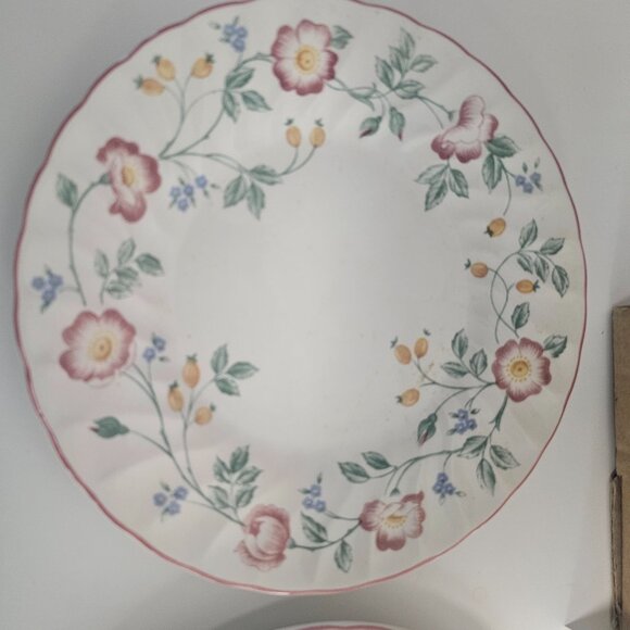 Heritage Ltd. Churchill Briar Rose Salad Plate in Original Box The box is a set - Picture 2 of 7